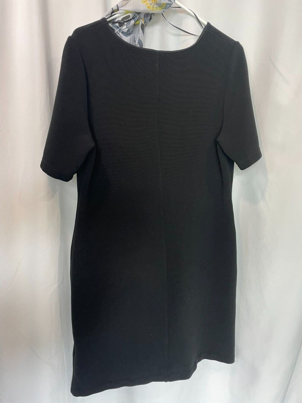 Mario Serrani Little Black Ribbed Dress L & Bonus Black & Yellow Honey Bee Scarf - Picture 11 of 11